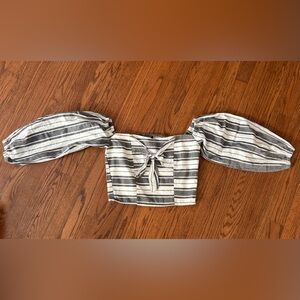 Sugar + Lips Women’s Top Size Small Black White Long Sleeve Crop Off Shoulder